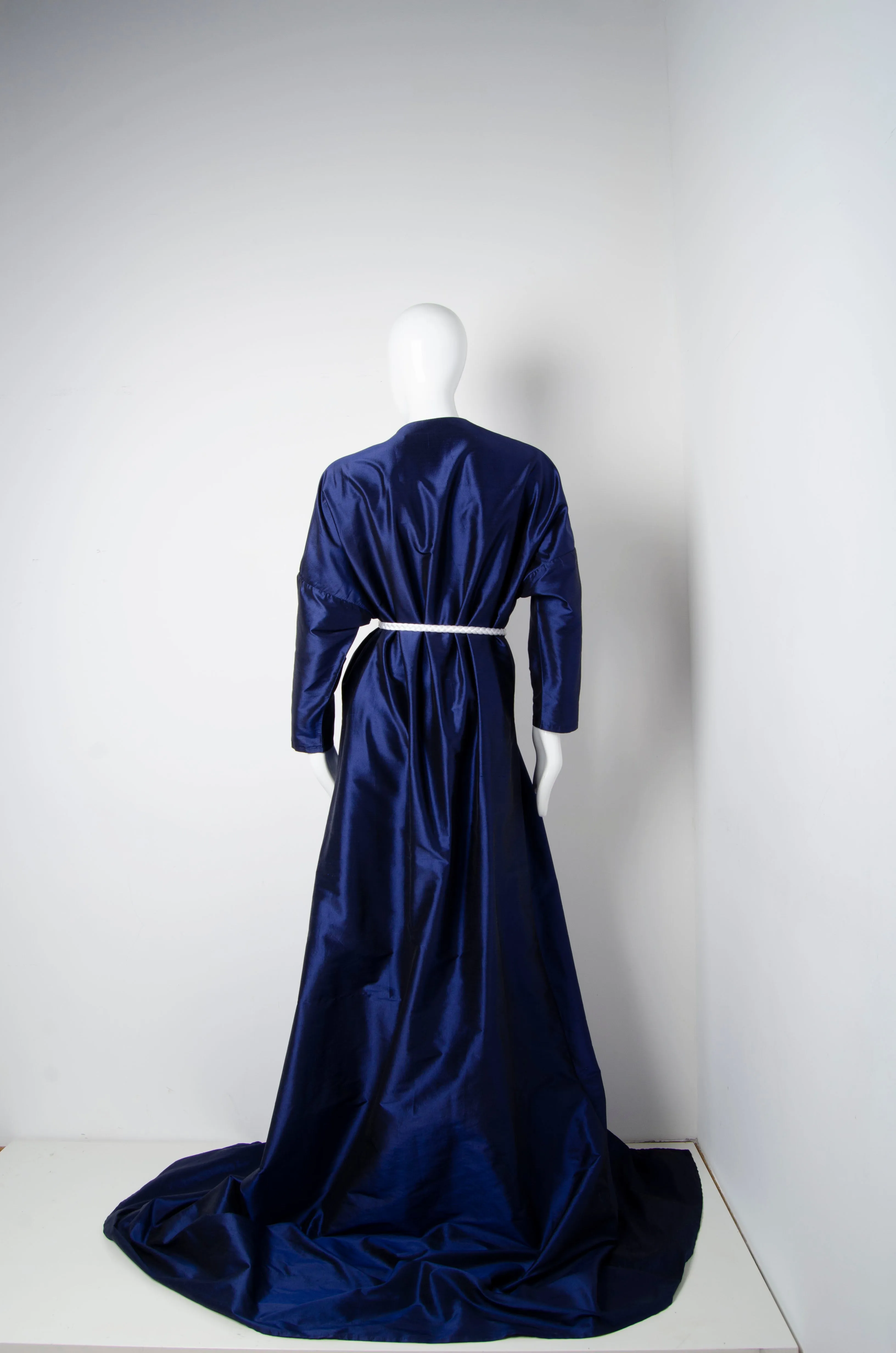 Aqdar Umri Blue Bisht