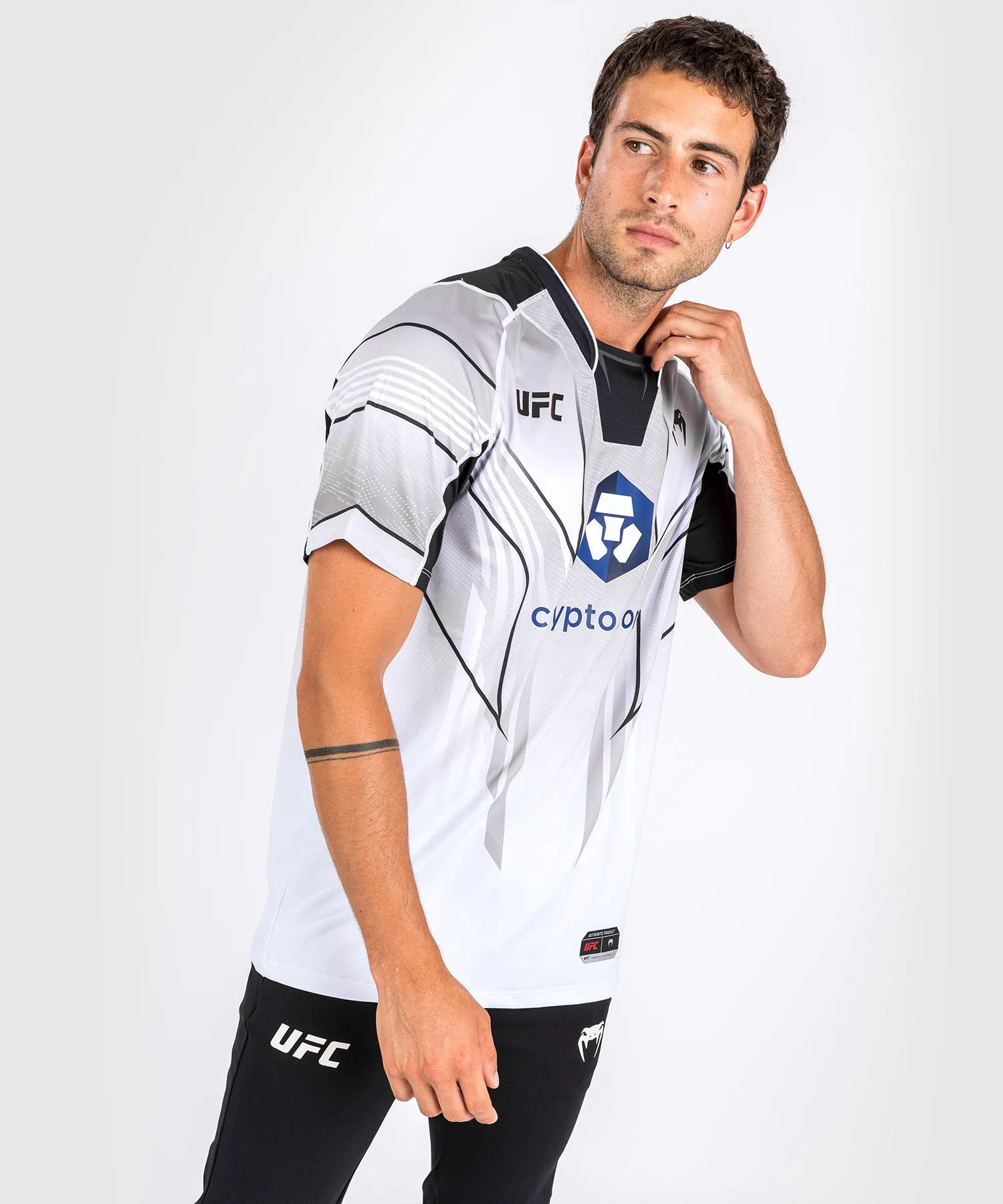 Camiseta UFC Venum Authentic Fight Night 2.0 Hombre - Blanco