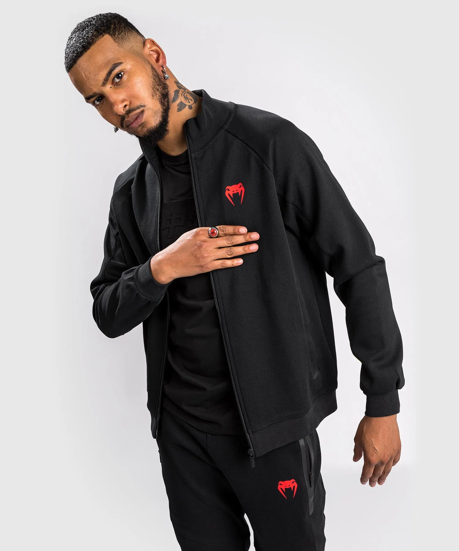 Chaqueta Venum Okinawa 3.0 - Negro/Rojo