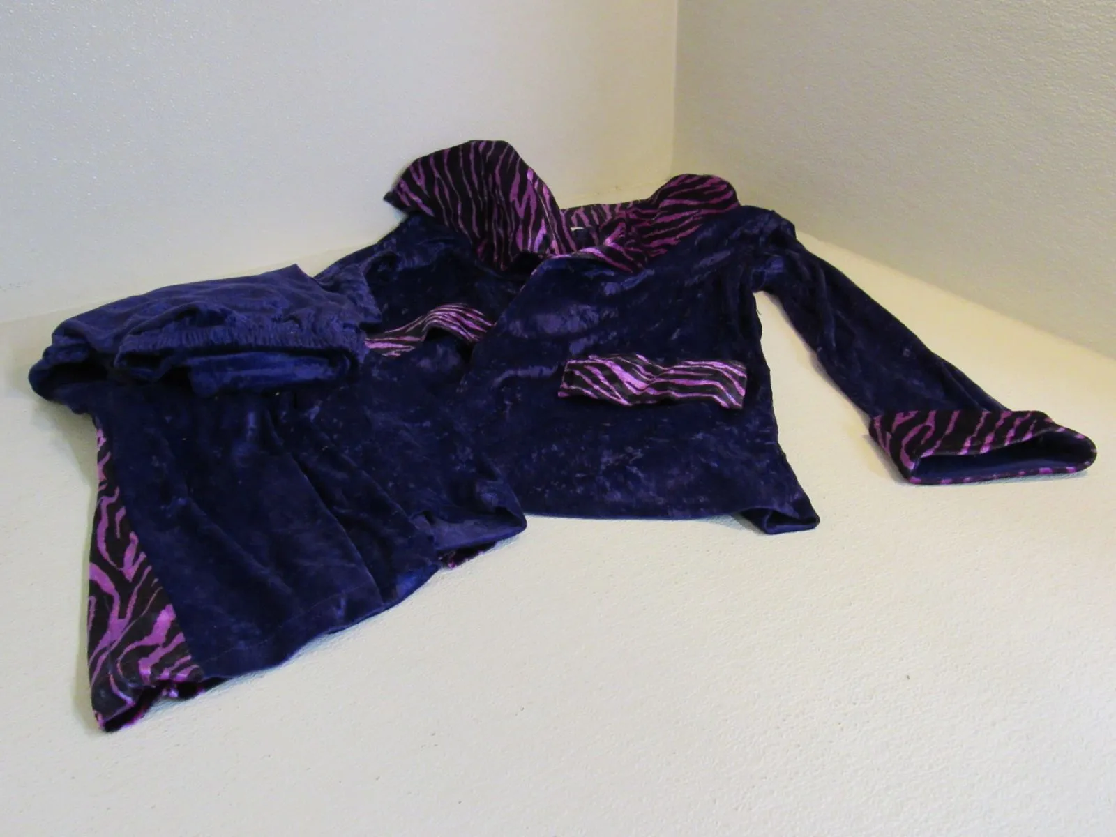 Charades Mac Daddy Suit Costume Purple/Pink Fabric Polyester Male Adult Size XL -- Used