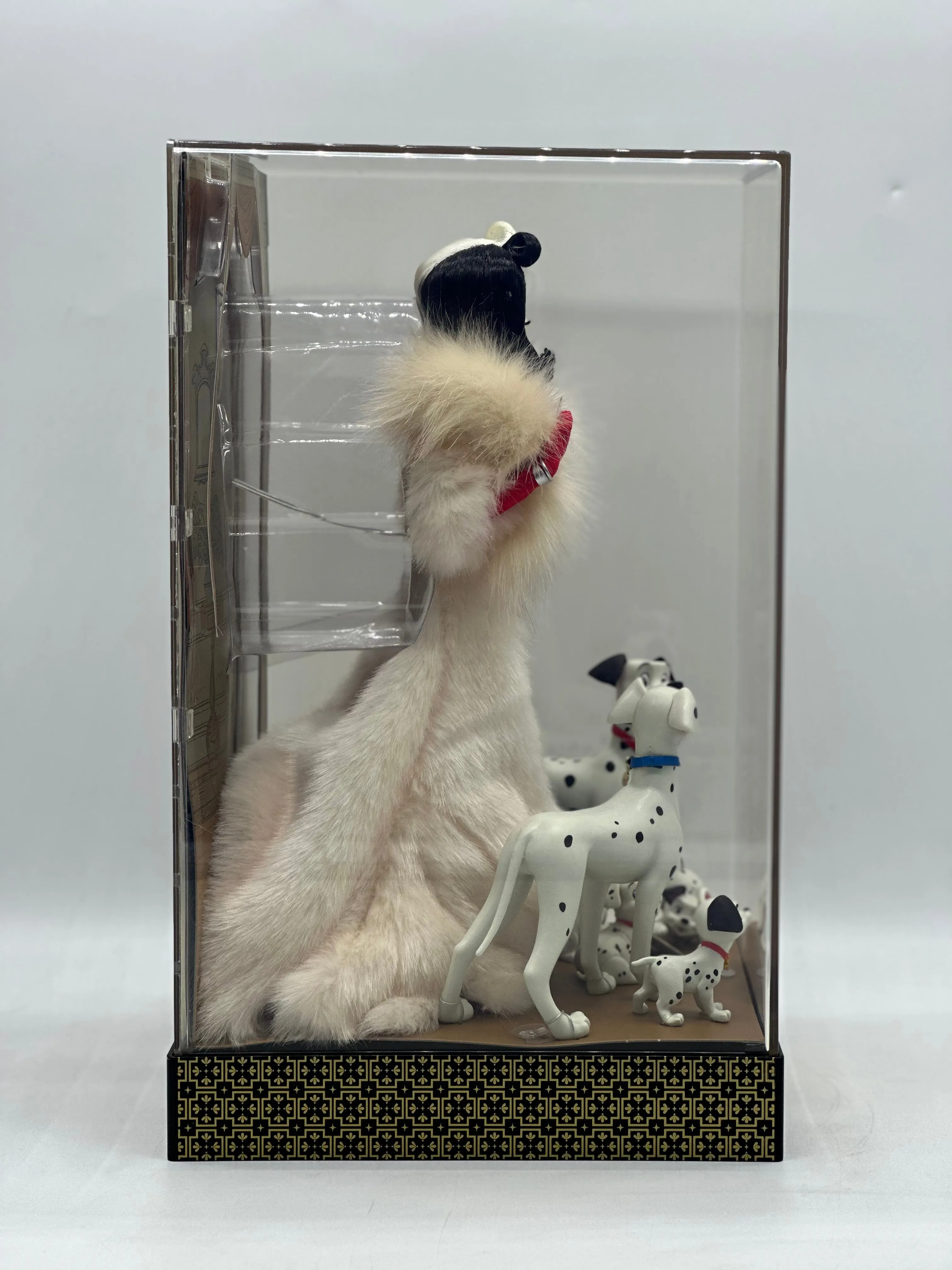 Disney Fairytale Designer Collection Cruella De Vil, Pongo, Perdita And Puppies Limited Edition Doll Set