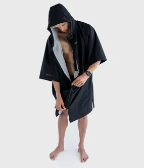 Dryrobe Lite Short Sleeve Changing Robe - Black and Grey