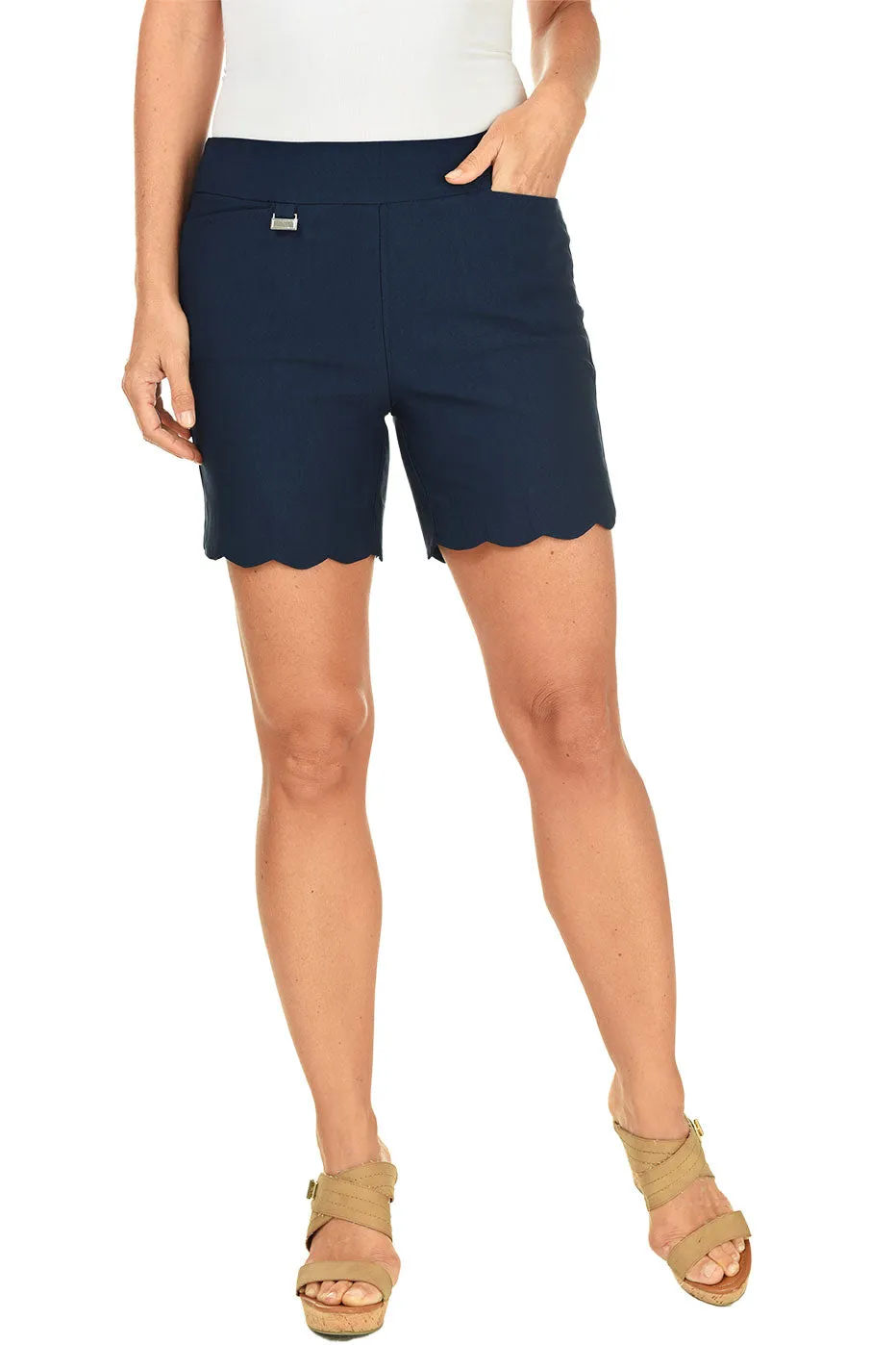 Essentials Color Pull-On Stretch Scallop Short