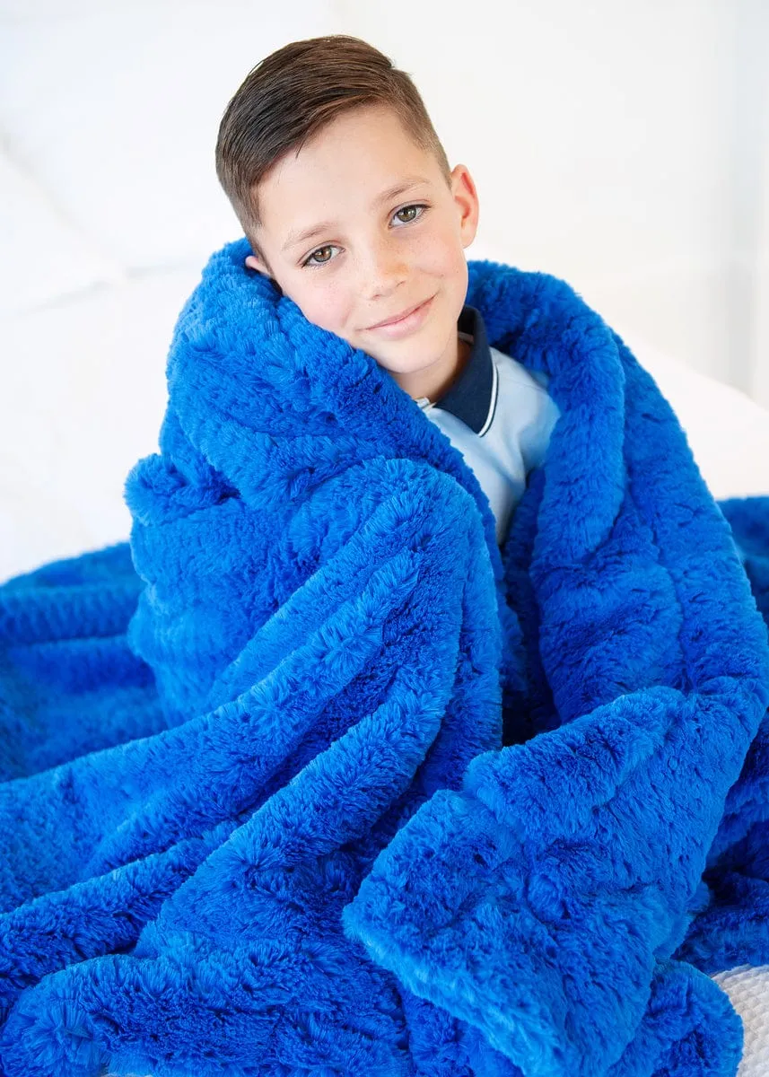 Feathers Dazzling Blue Blanket