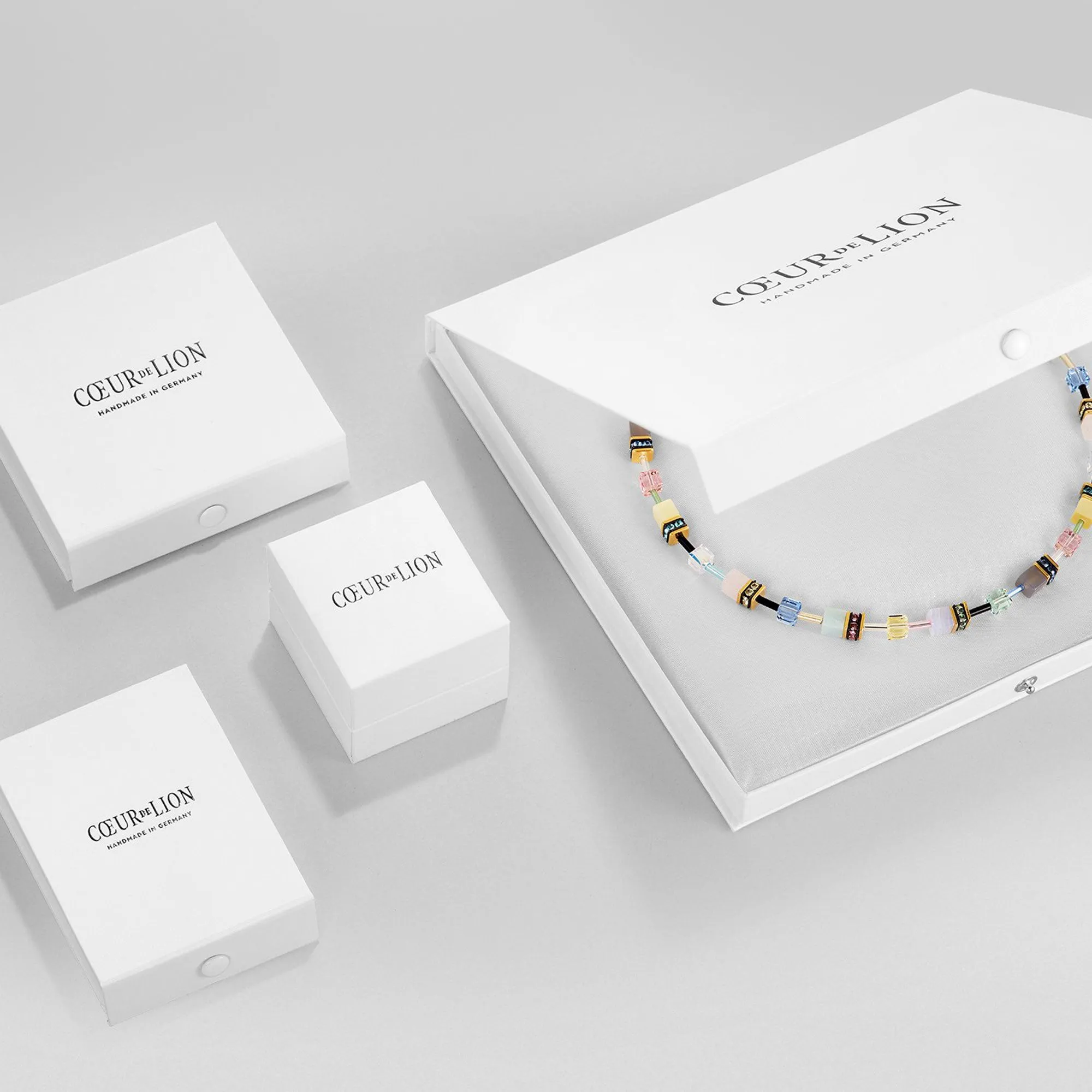 GeoCUBE Classic Polaris & Rhinestone Multicolour Necklace