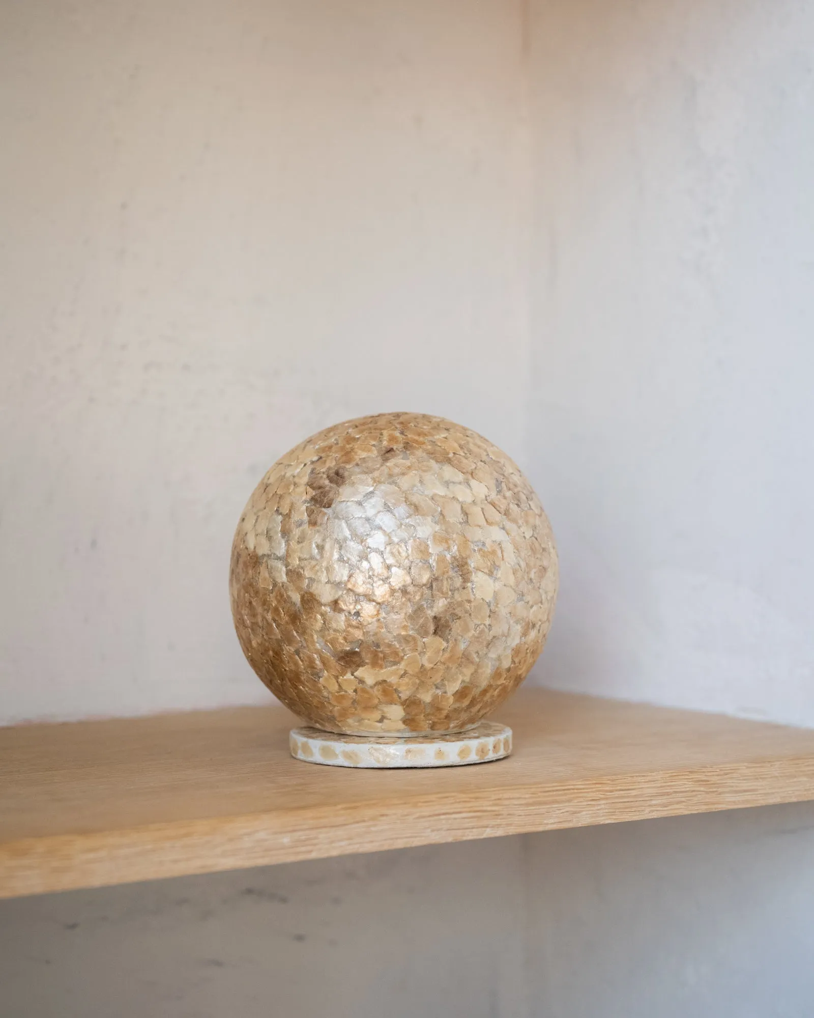 Handmade Lamp Globe Shell Gold