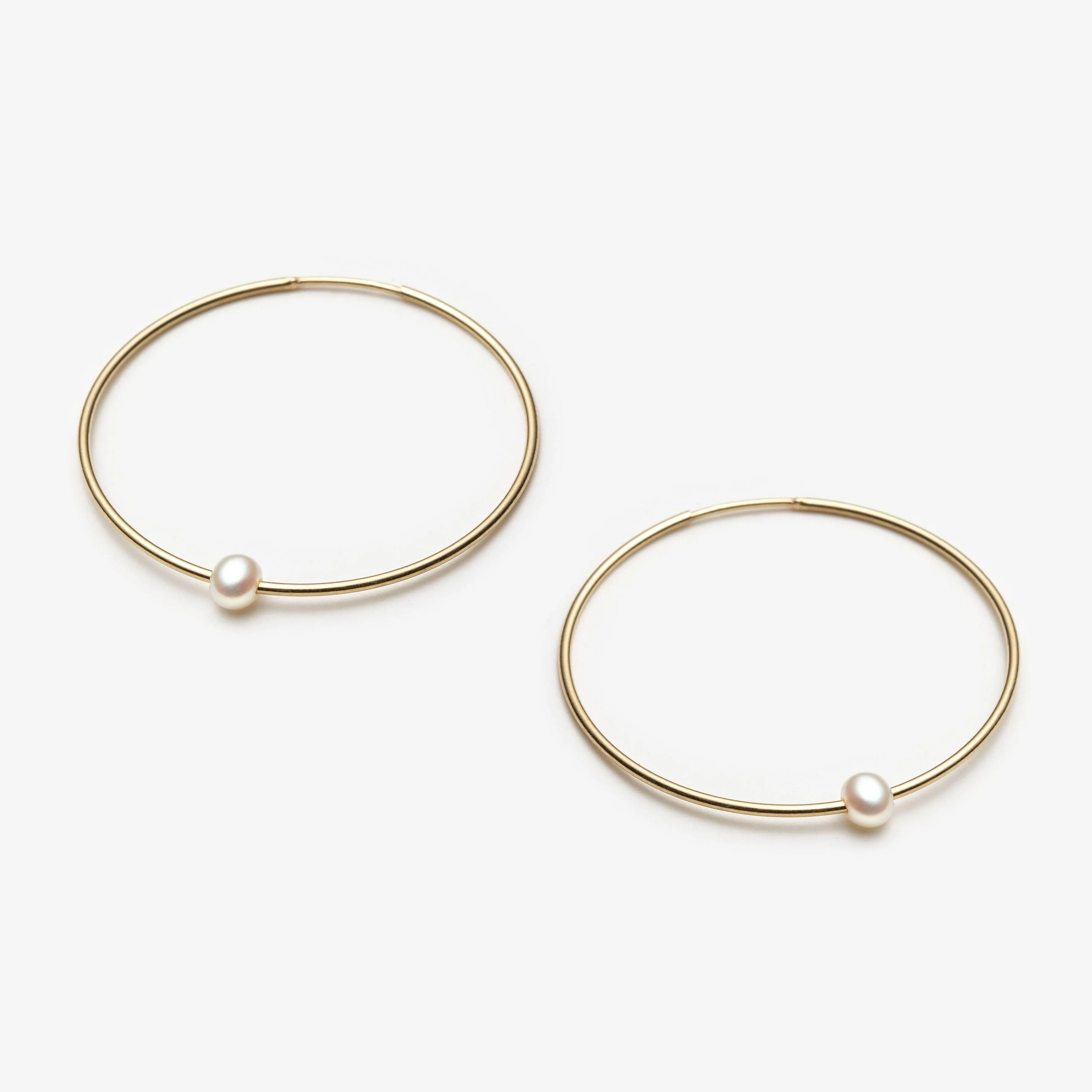 Hoop Earrings with Freshwater Pearl - 10k Yellow Gold - 35mm