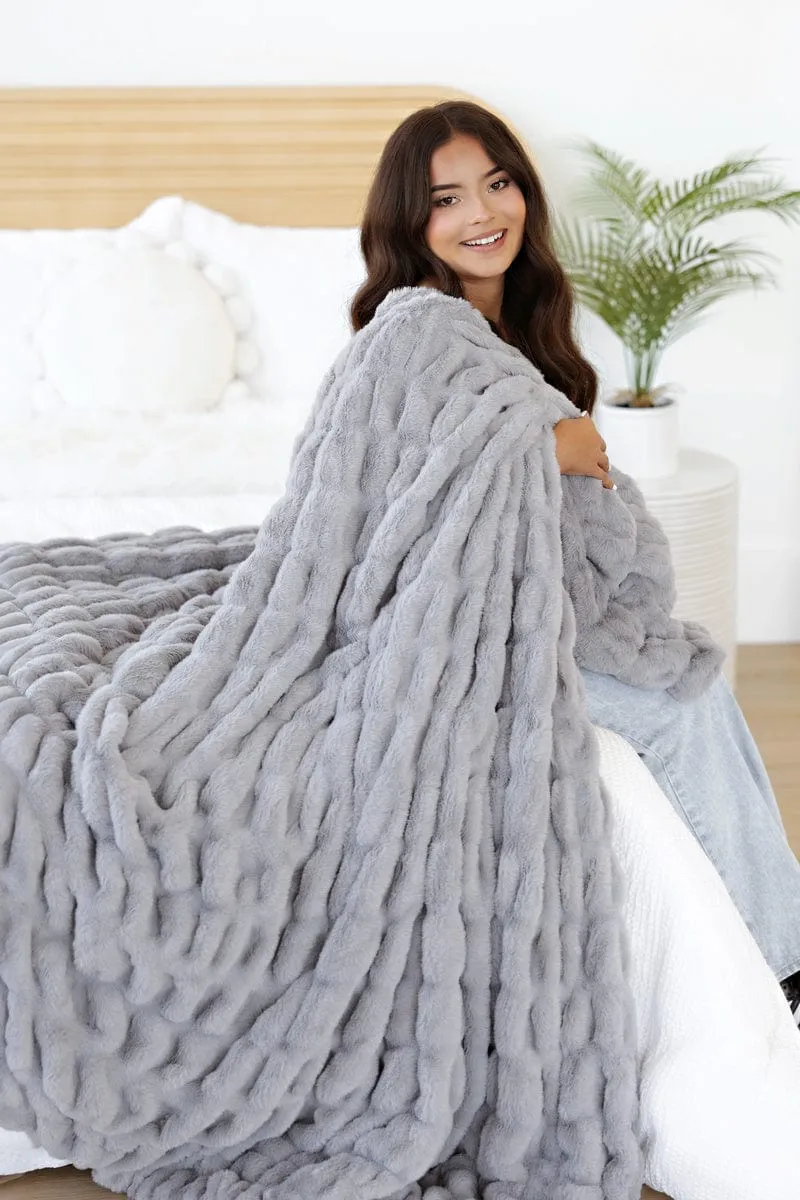 Hugs Gray Dawn Blanket