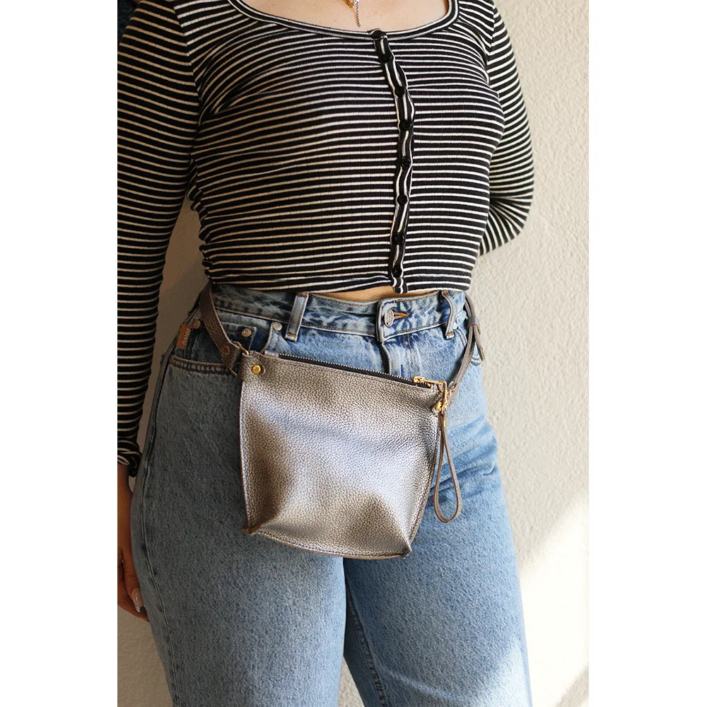 Kitt Belt Bag in Metallic Silver