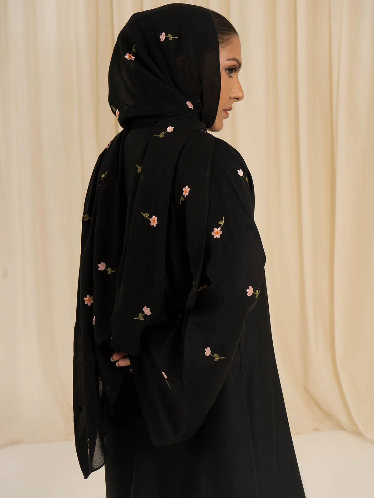 Nova Black Abaya