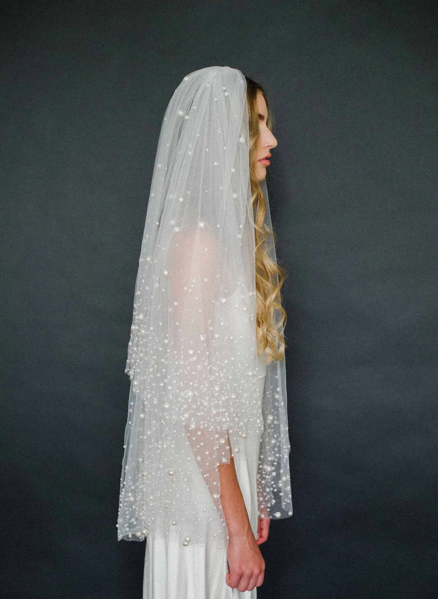 Pearl droplets fantasy veil - Style #2000