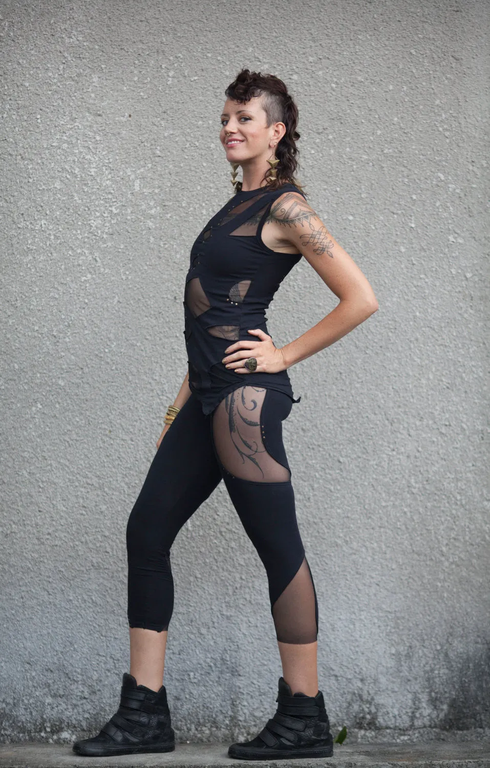 Pyramid Side Mesh Legging