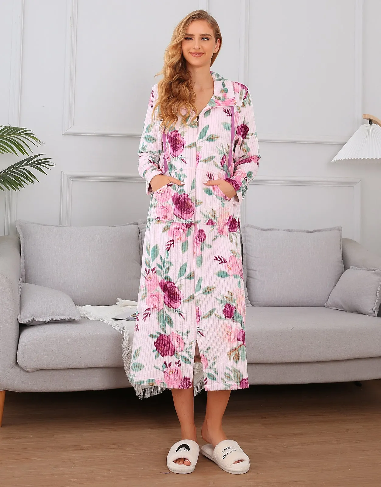 Richie House Women Soft and Warm Fleece Robe Bathrobe with Print Size S-3XL RHW4001