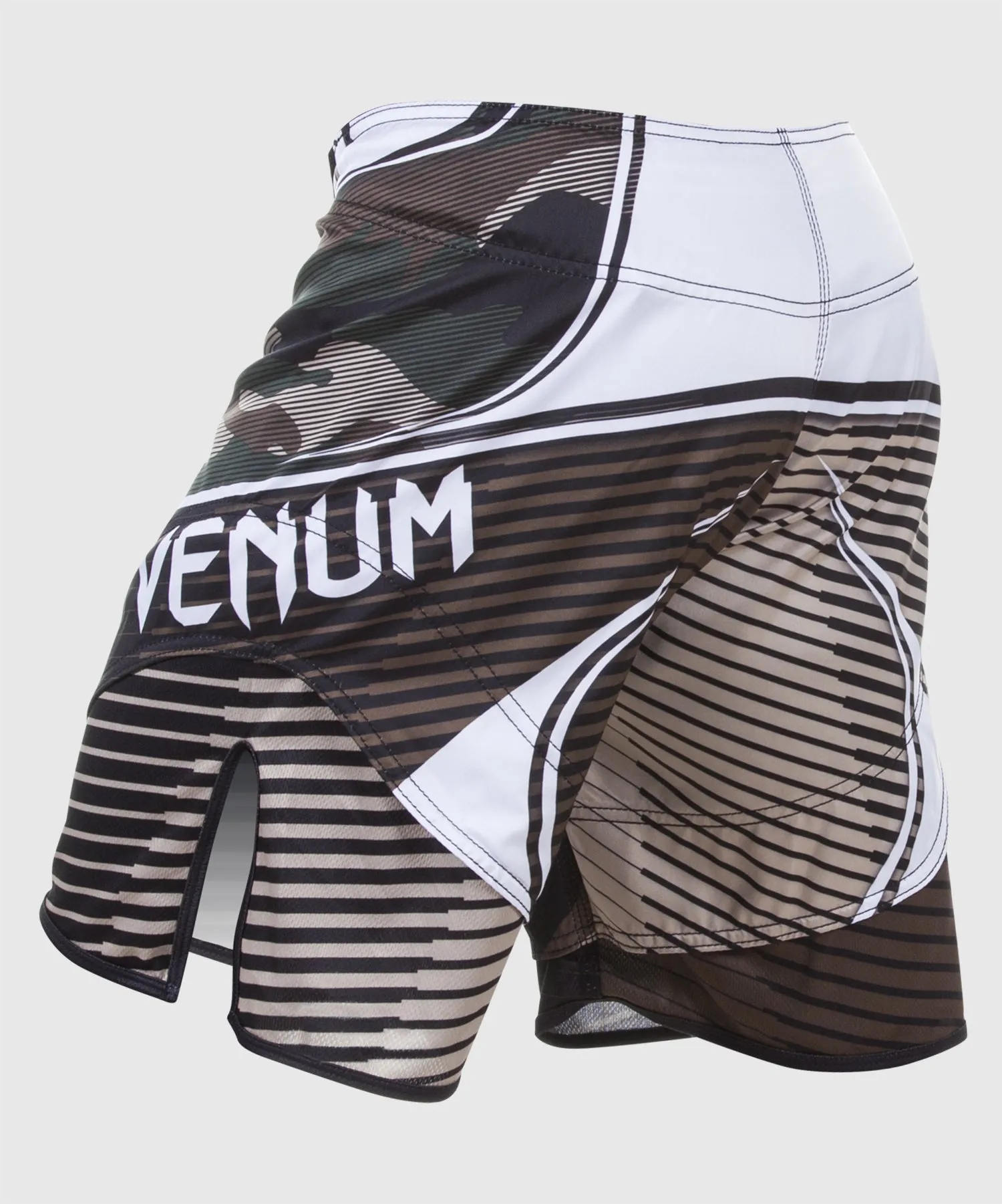 Venum Camo Hero Fightshorts - Green/Brown