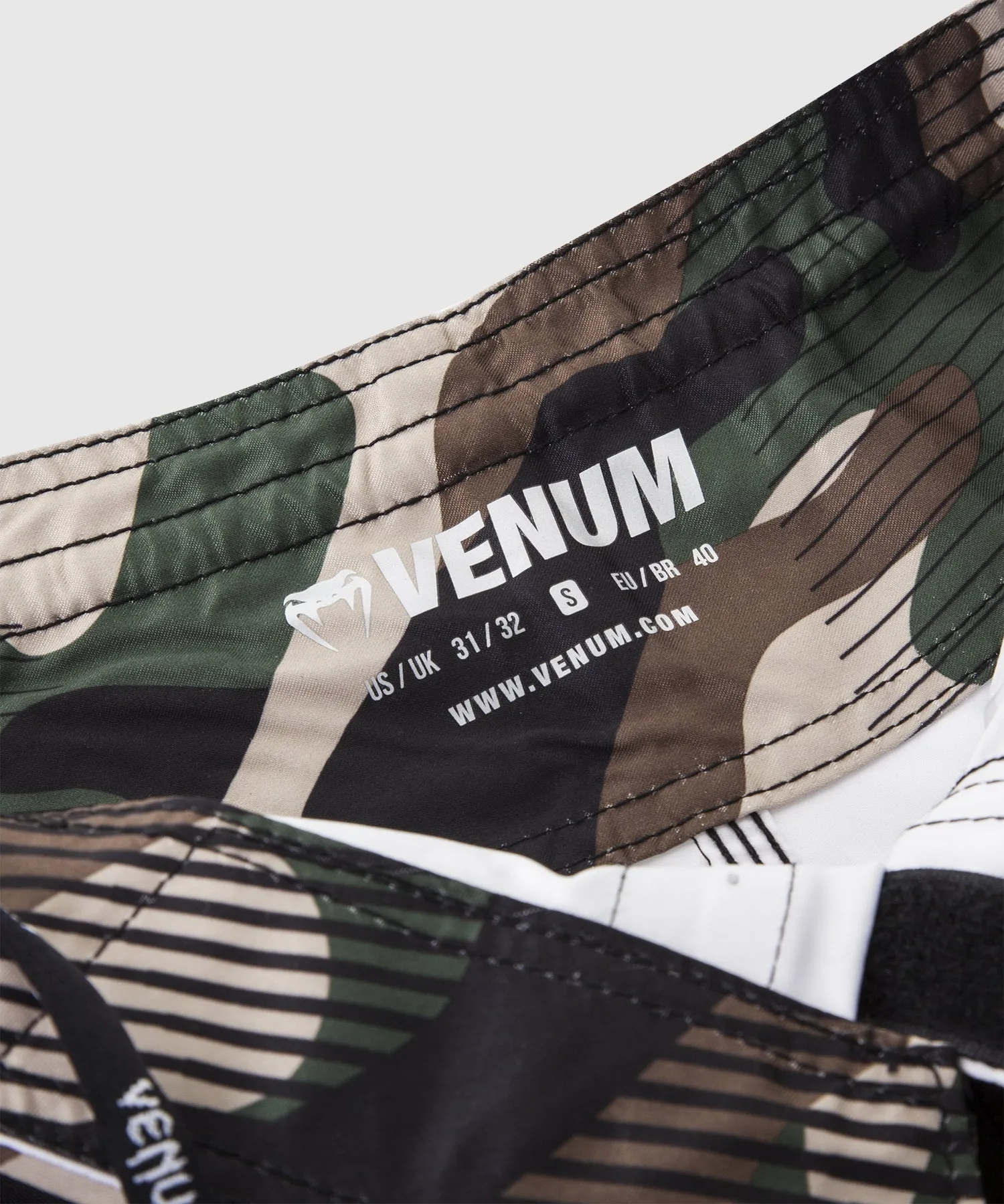 Venum Camo Hero Fightshorts - Green/Brown