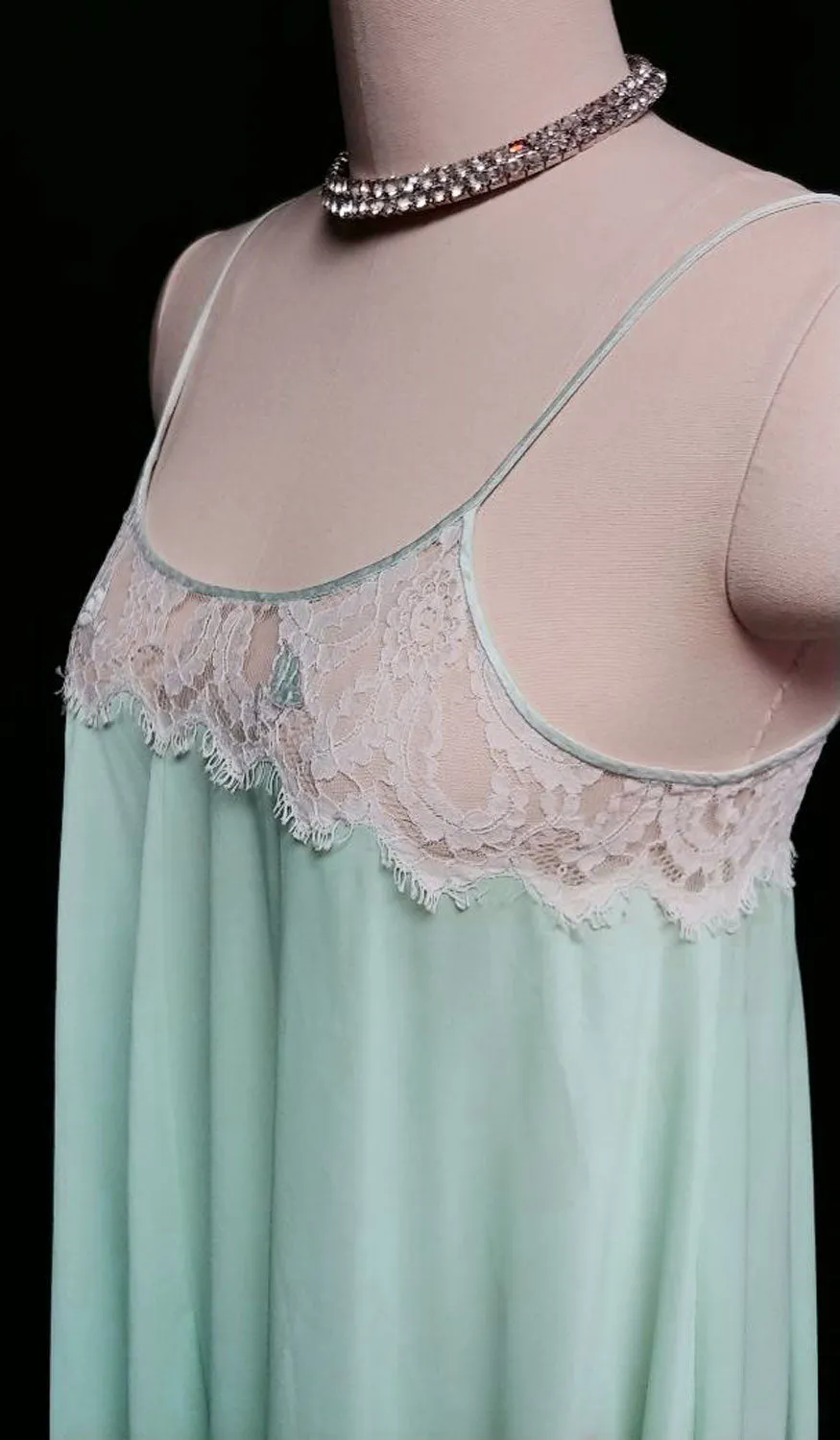 *VINTAGE LUCIE ANN EYELASH LACE GRAND SWEEP NIGHTGOWN IN AQUA WITH SATIN TULIP APPLIQUES